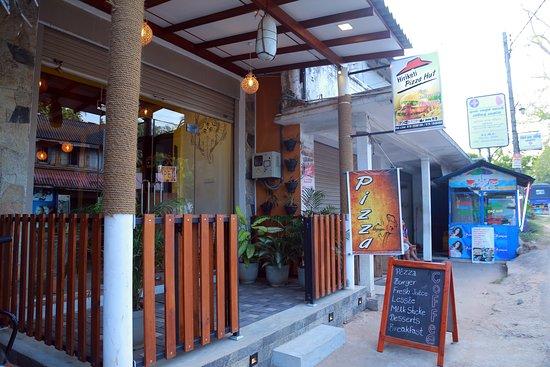 Hiriketi Pizza Hut and Restaurant