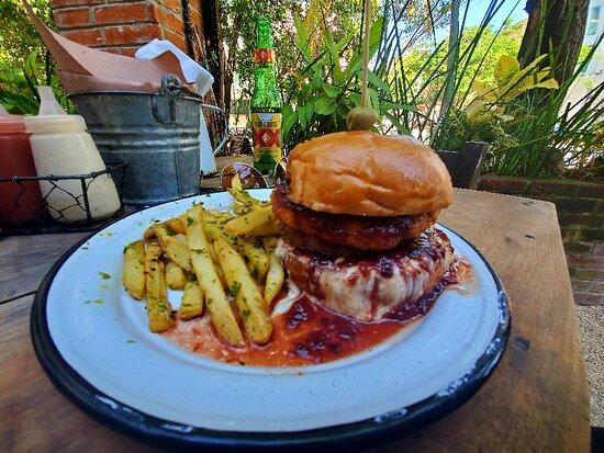 Mu. Burgerhouse 10 Av