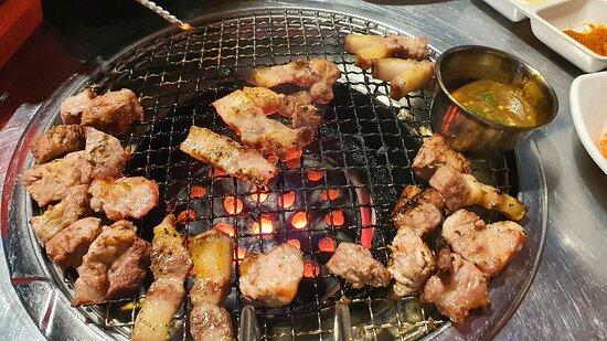 Gippeumine Gamjatang