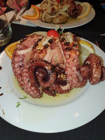 Mamma Donna Martim Moniz