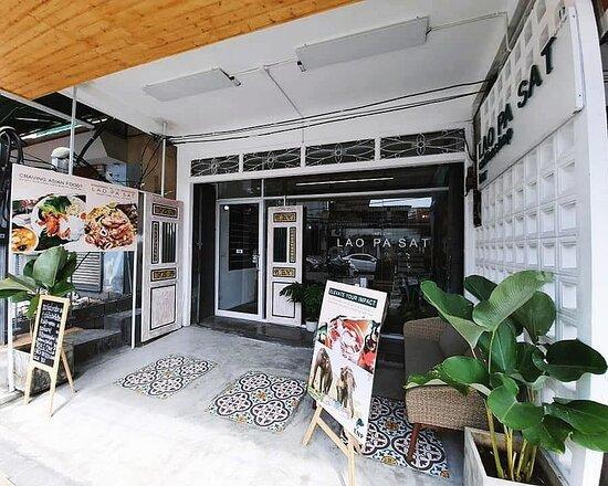 Lao Pa Sat Phuket Town Coffeeshop & Bar