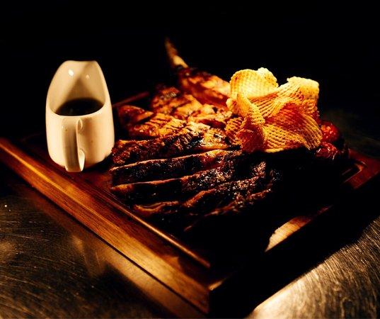 1727 Restaurant & Grill