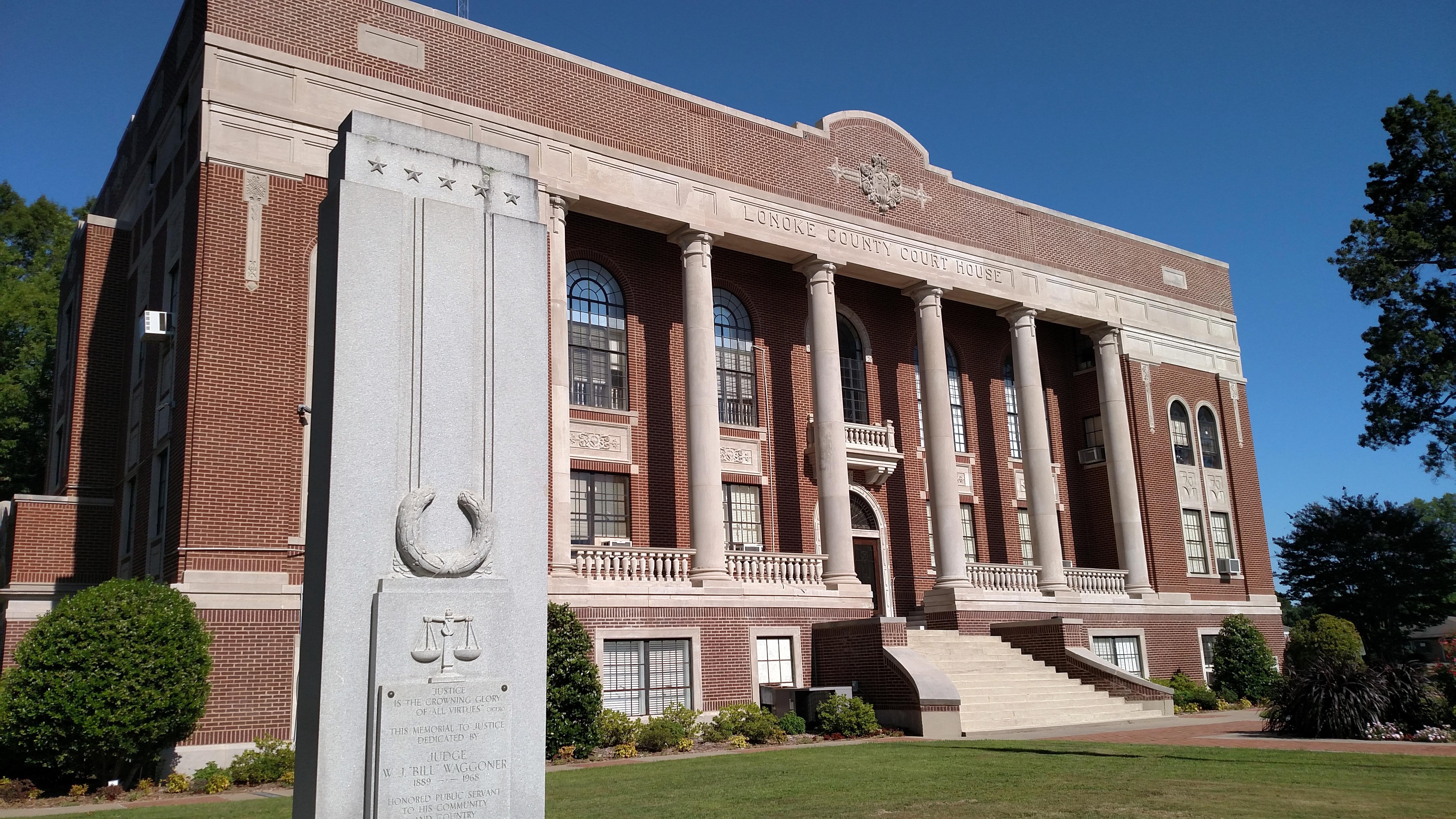 Lonoke County Courthouse