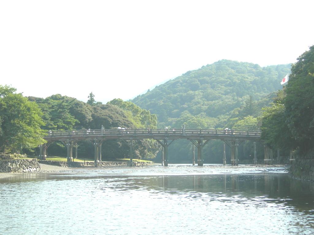 Uji Bridge