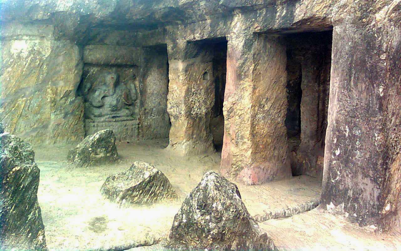 Akkana Madanna Caves