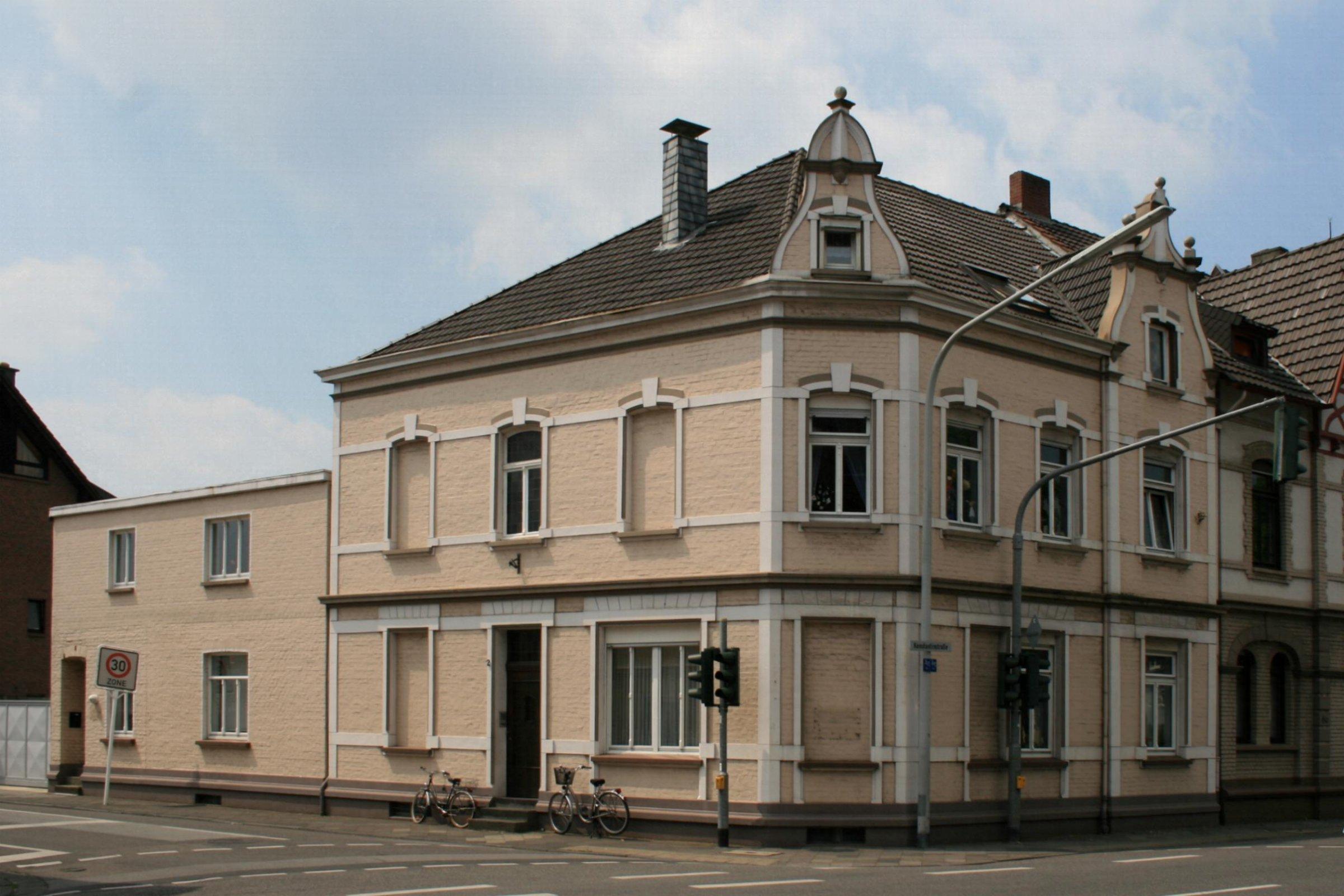 Brüderstraße 2