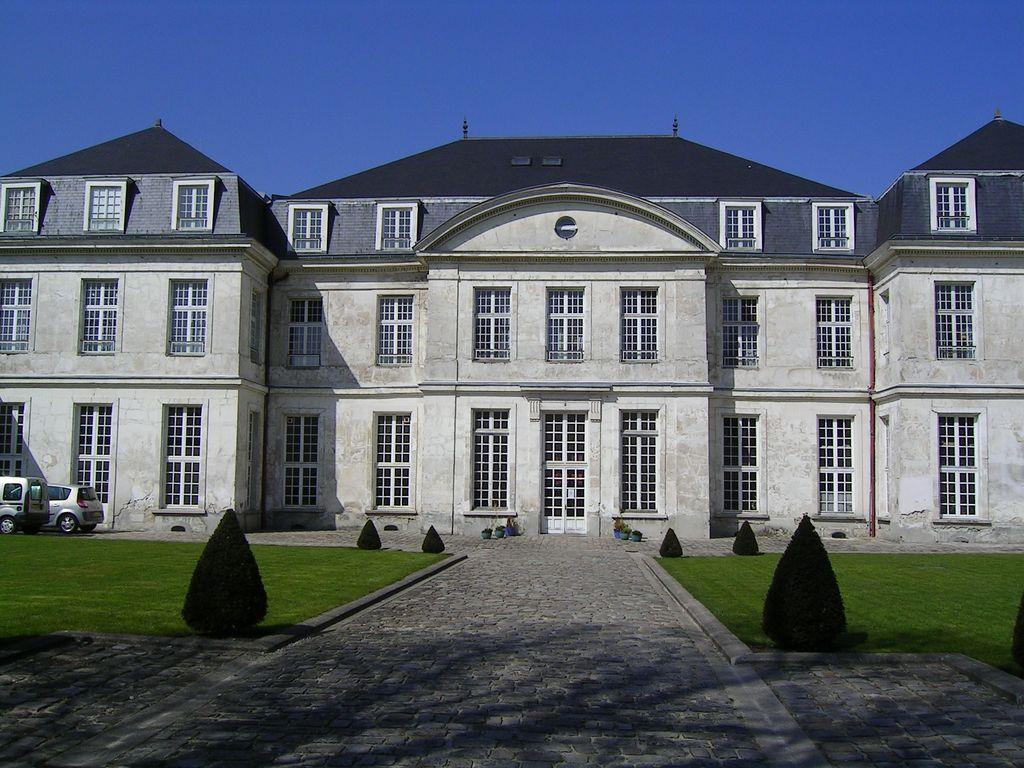 Ancien chateau de Vaujours