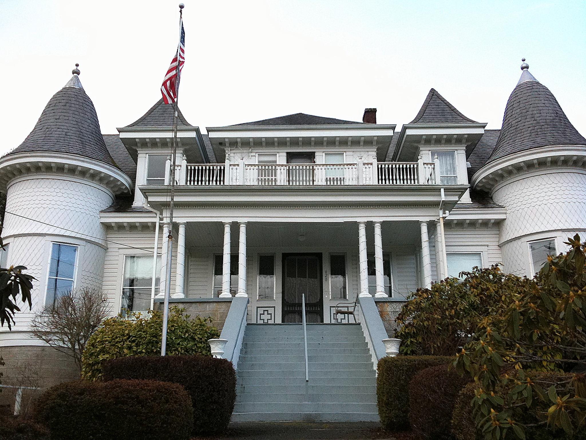 The Clatskanie Castle