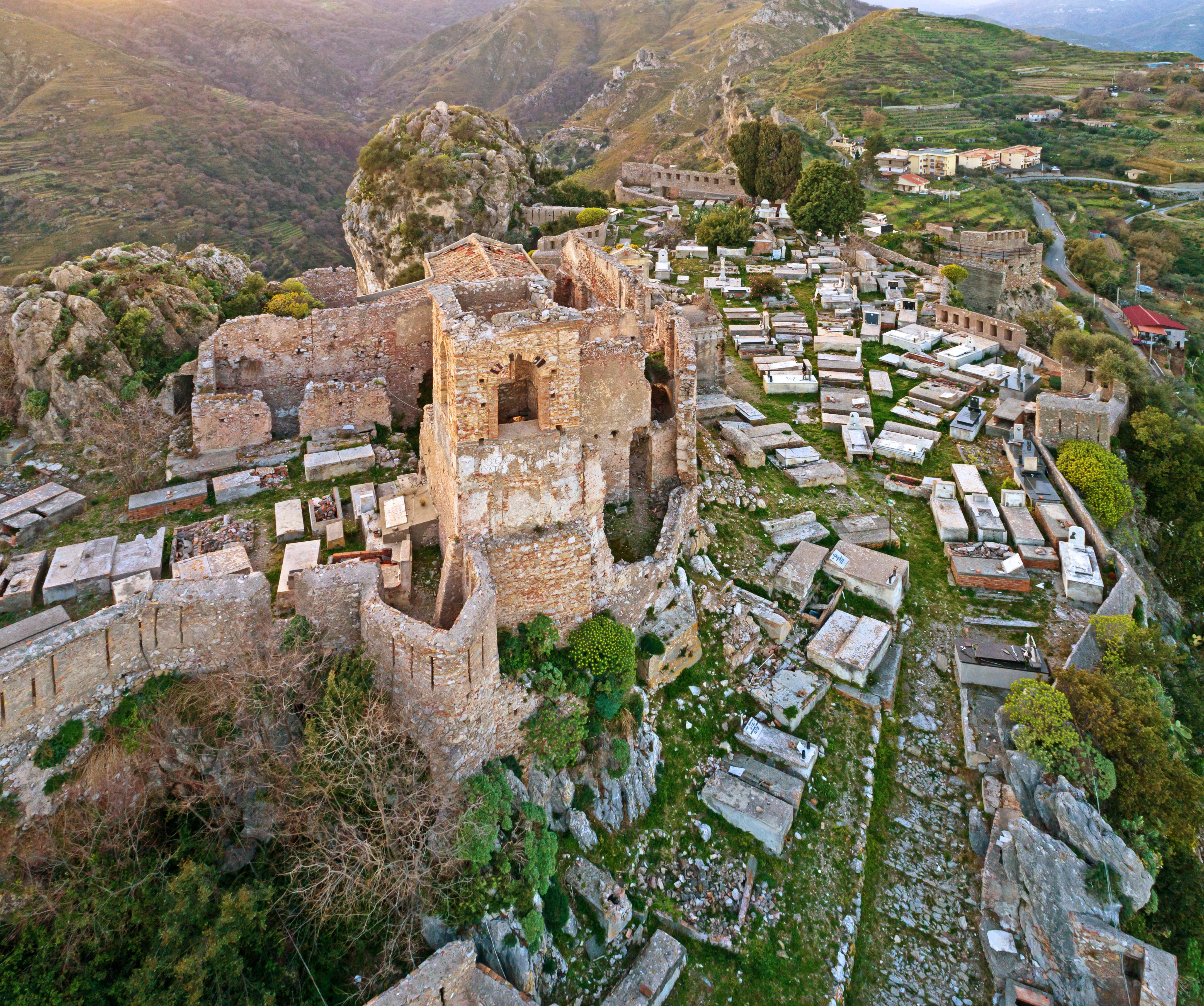 Castle in Forza d'Agro