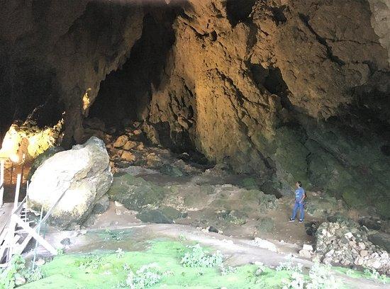 Grotte de San Teodoro