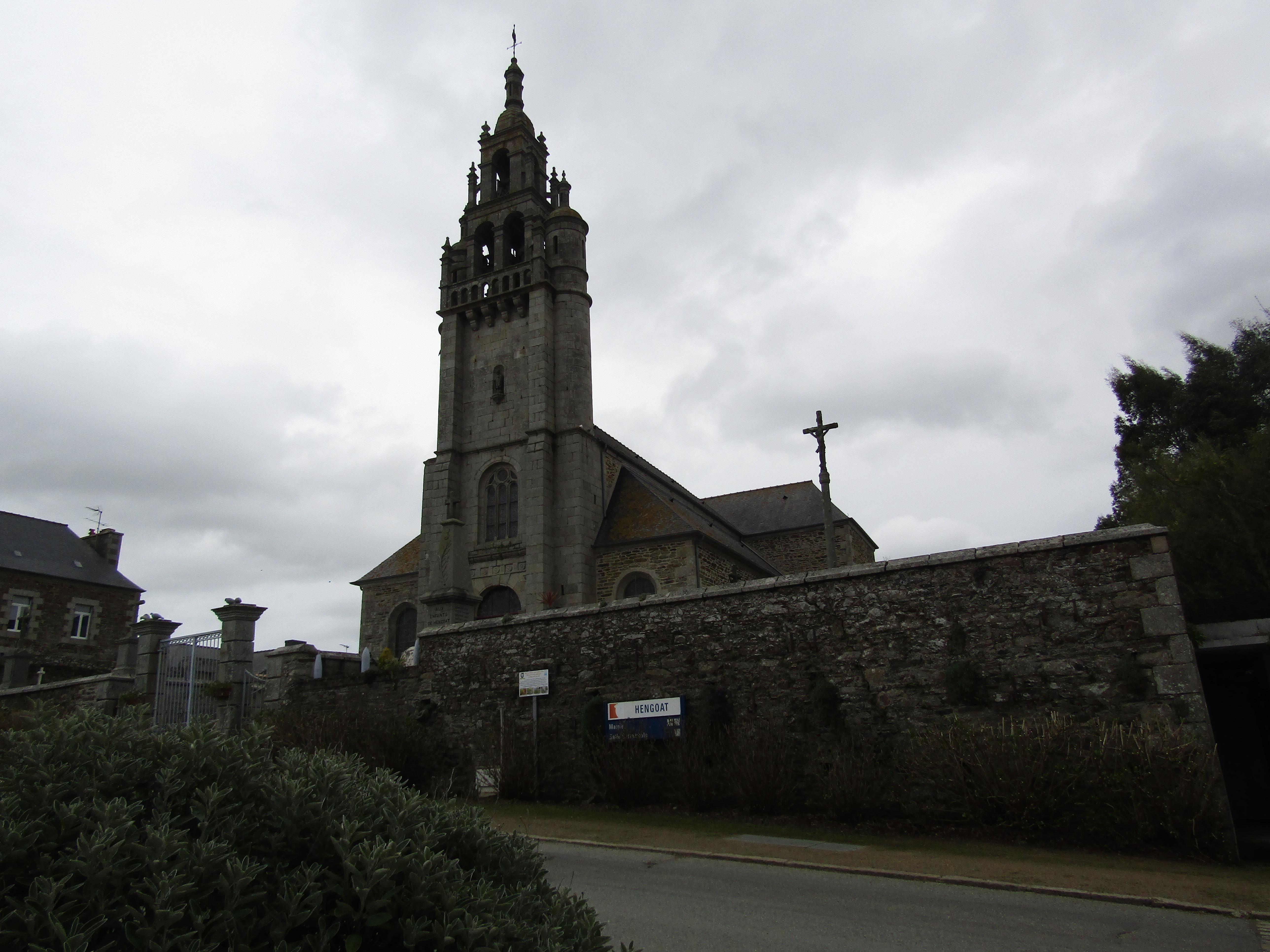 église Saint-Maudez d'Hengoat