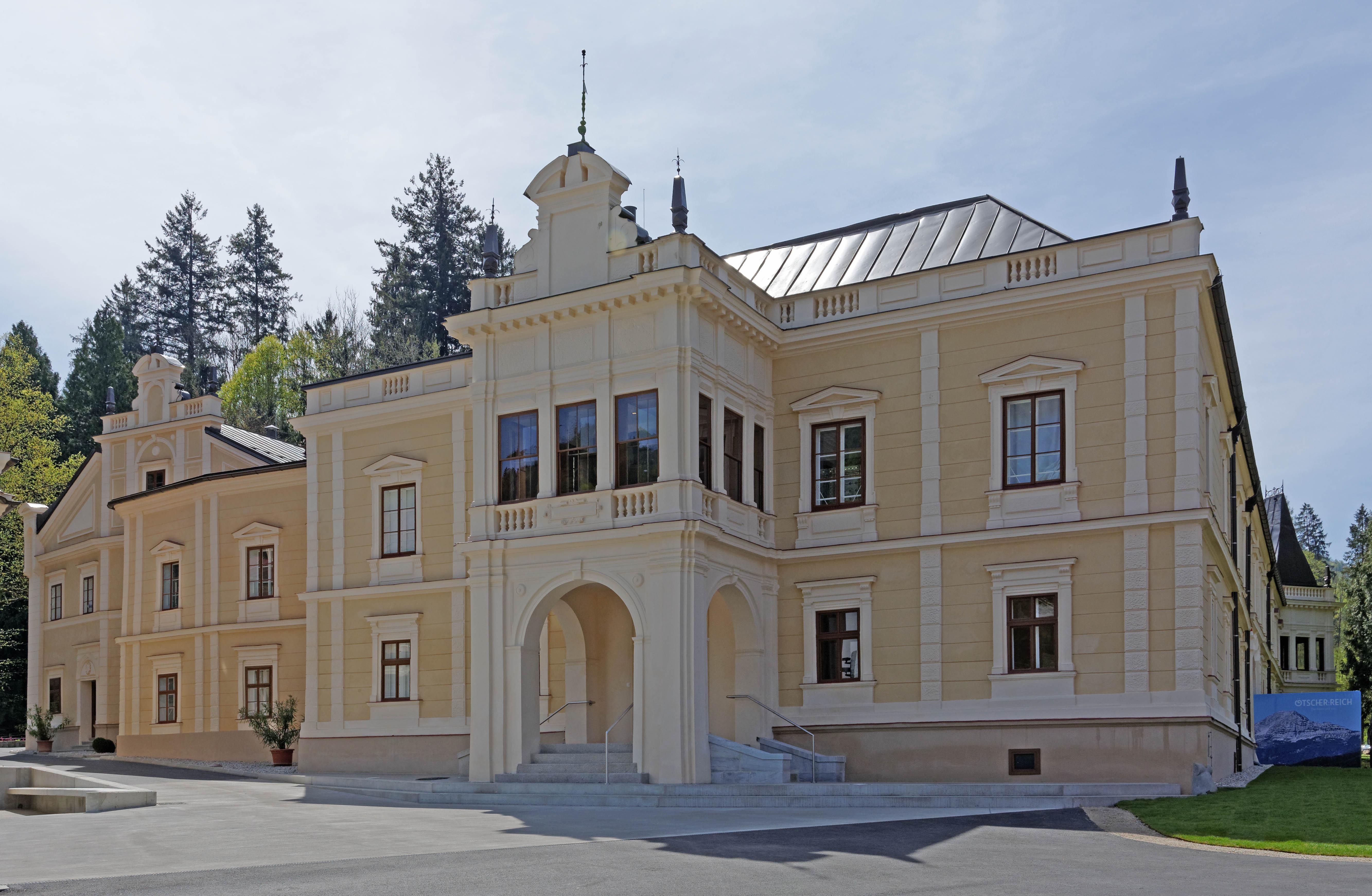 Gesamtanlage Schloss und ehem. Töpperwerk Neubruck