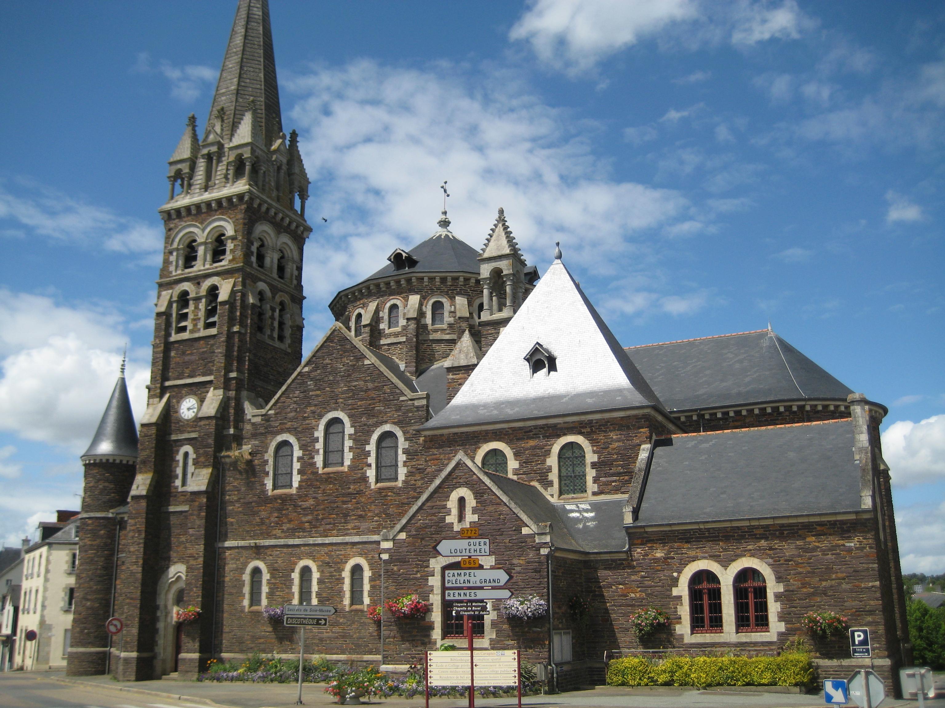 église Saint-Pierre de Maure-de-Bretagne