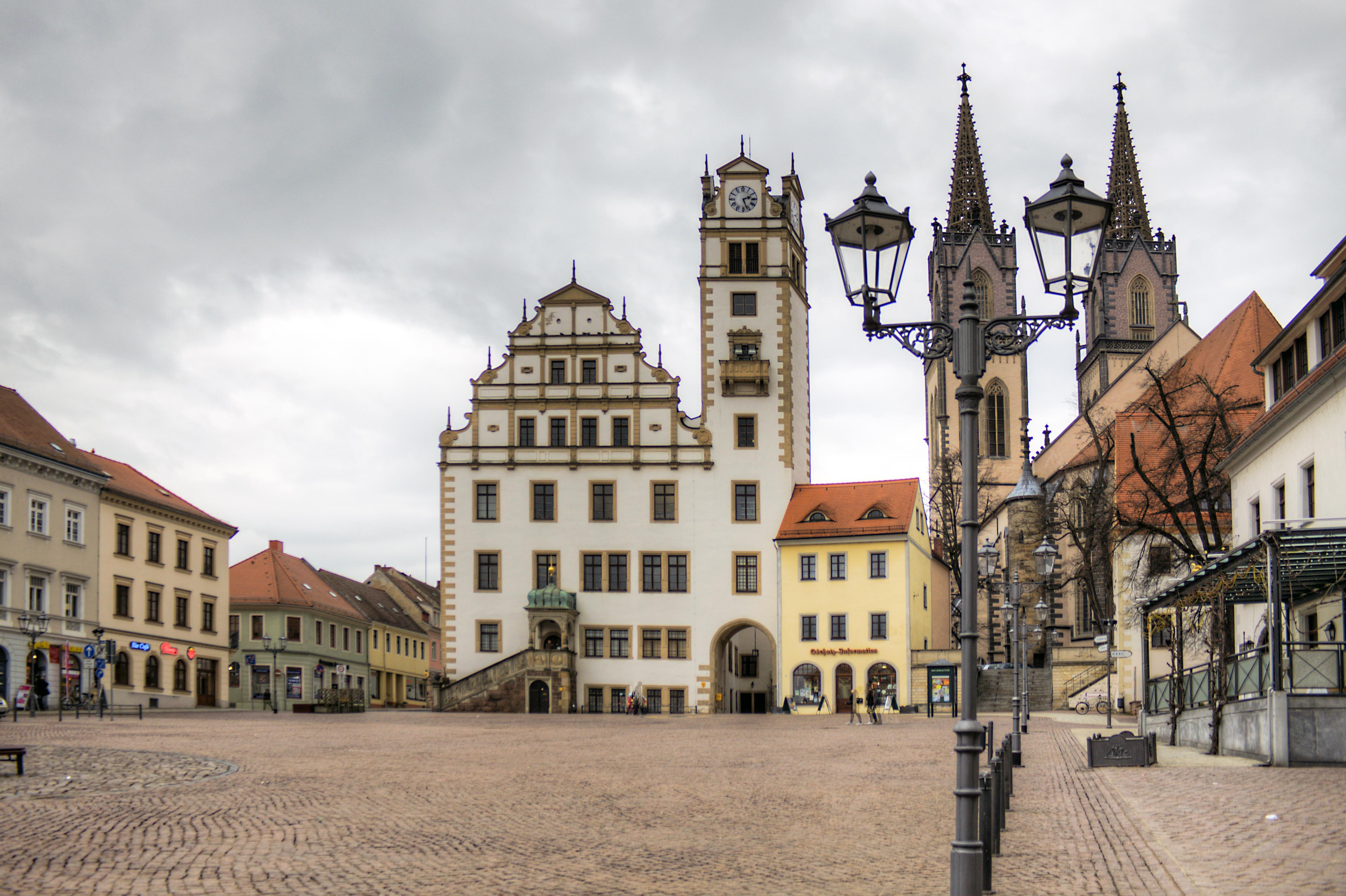 Rathaus Neumarkt 1
