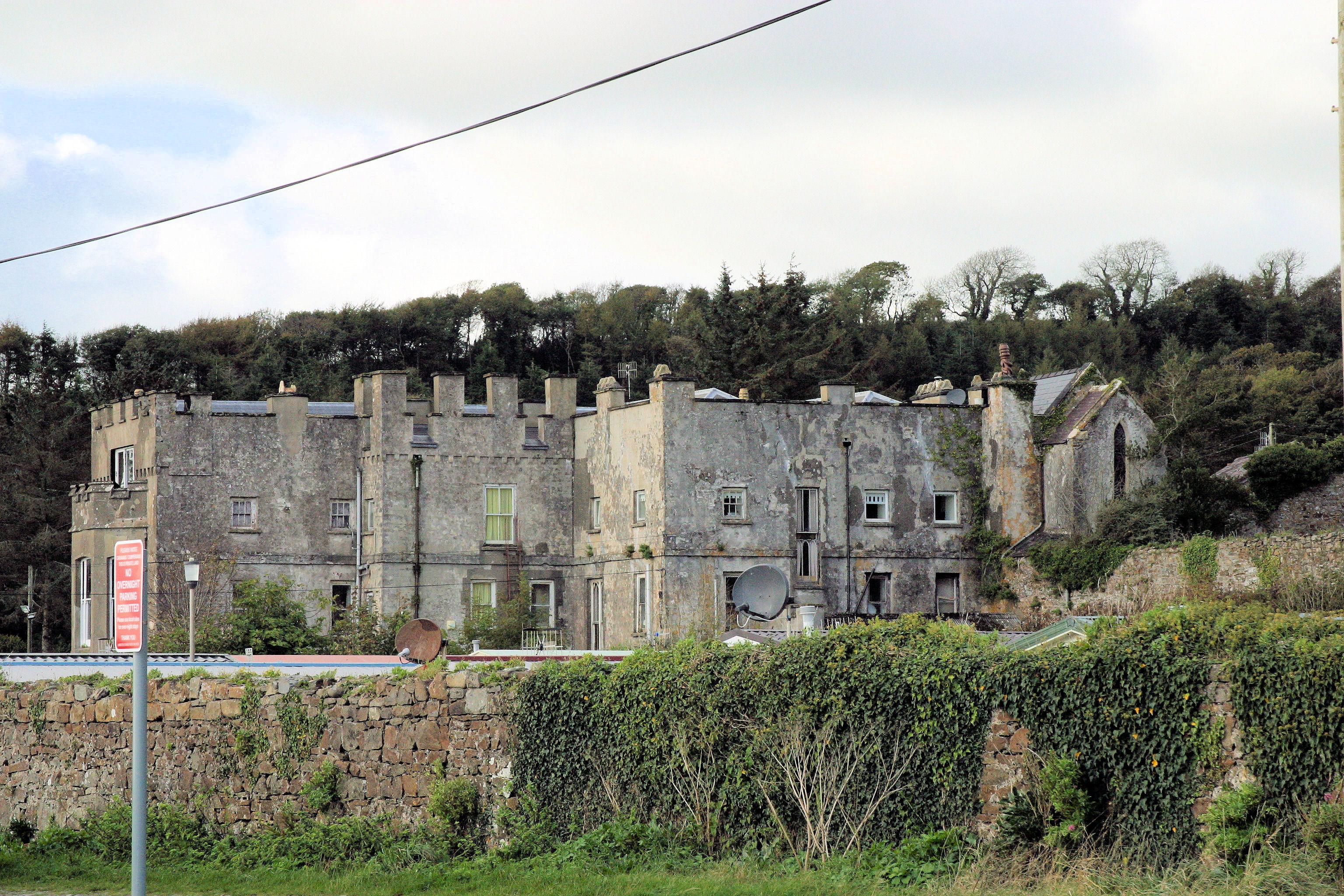 Amroth Castle