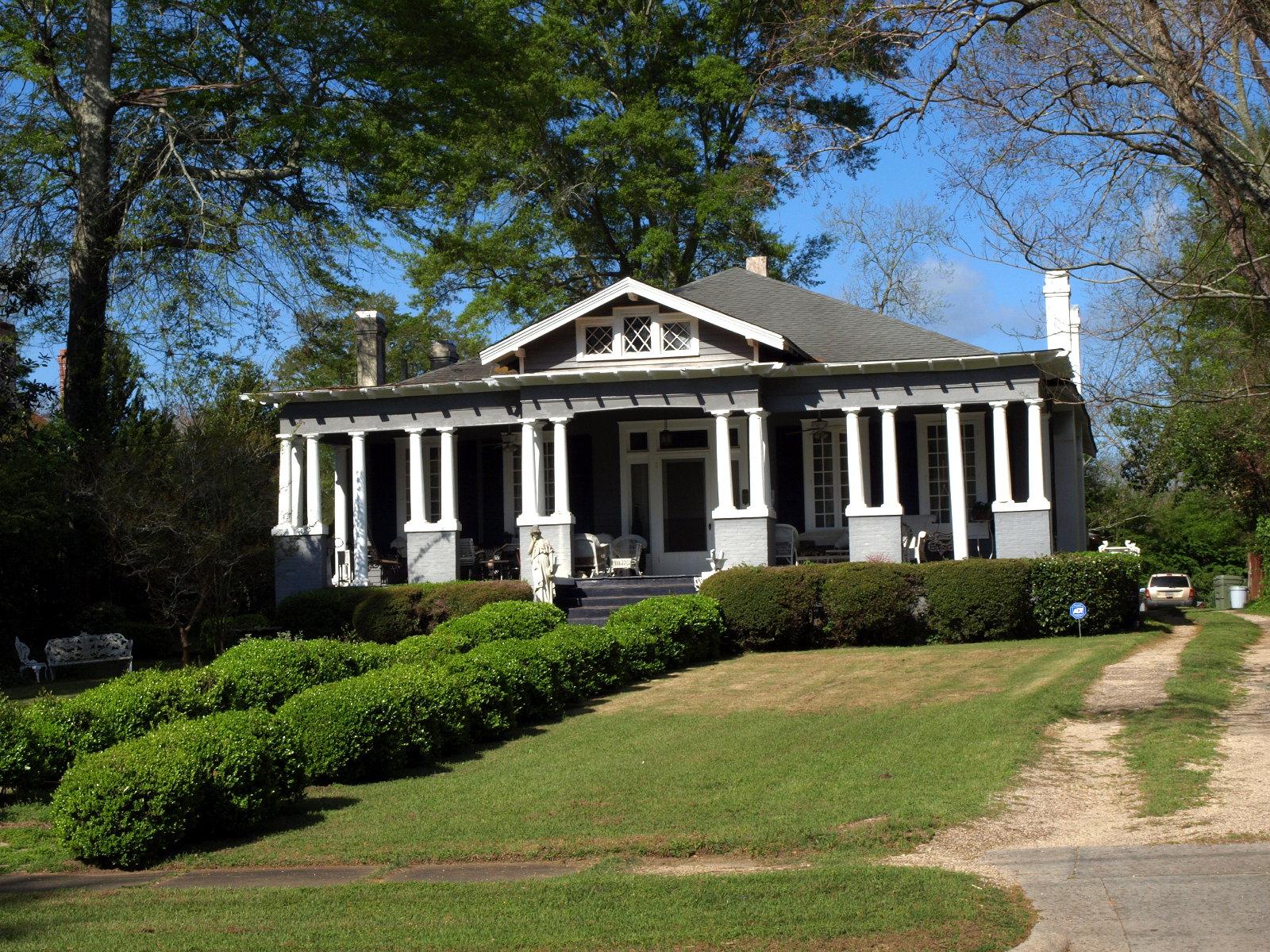 Fort Dale-College Street Historic District