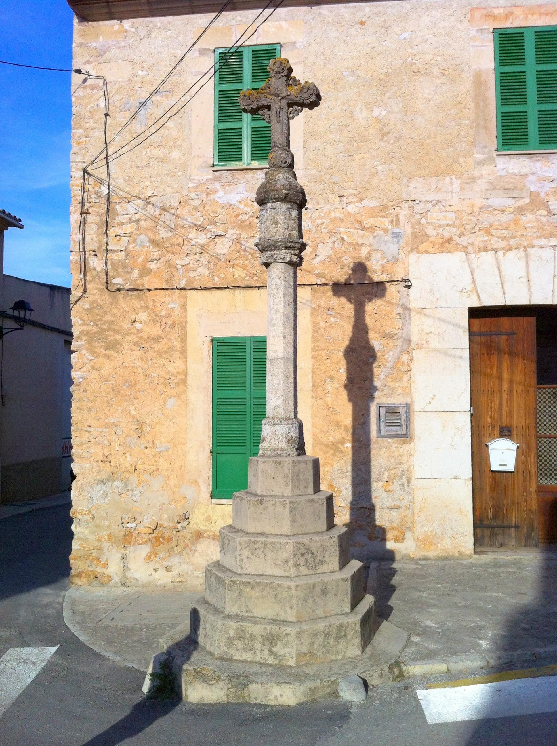 Creu de Can Mavi