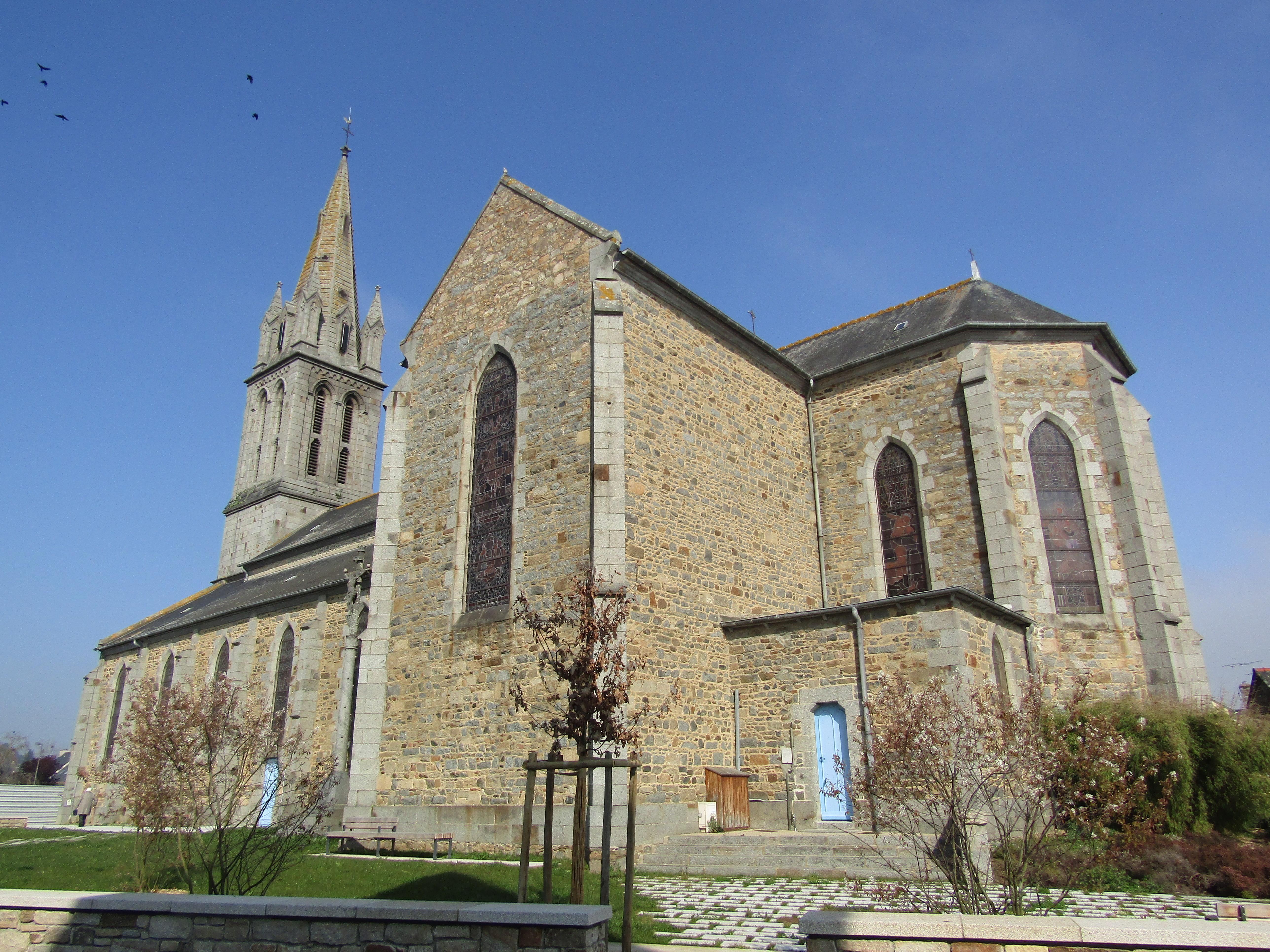 Eglise Saint-Aubin d'Yffiniac