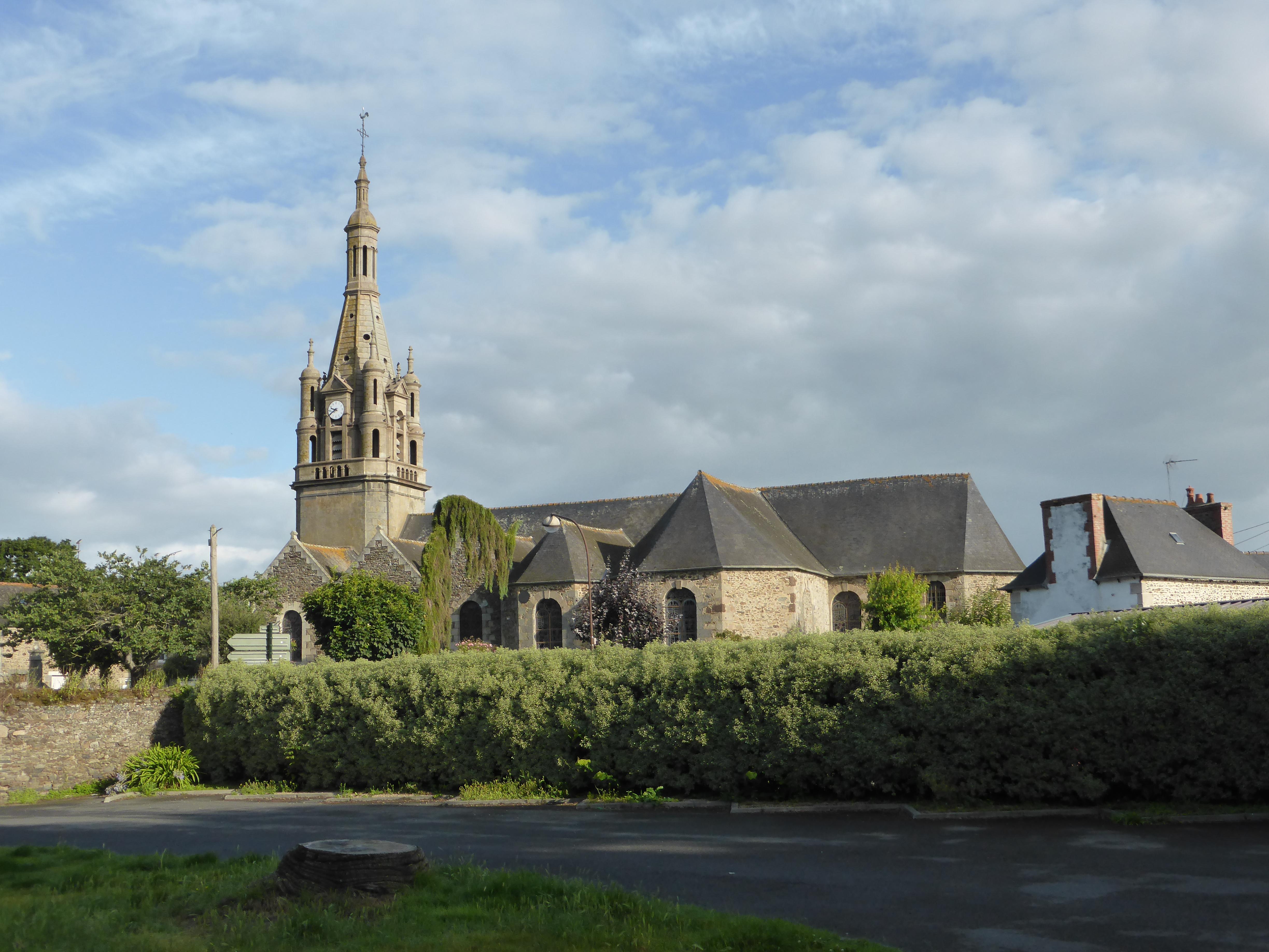 église Saint-Pierre de Plourhan