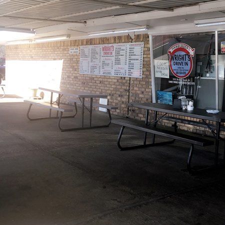 Wright's Drive In