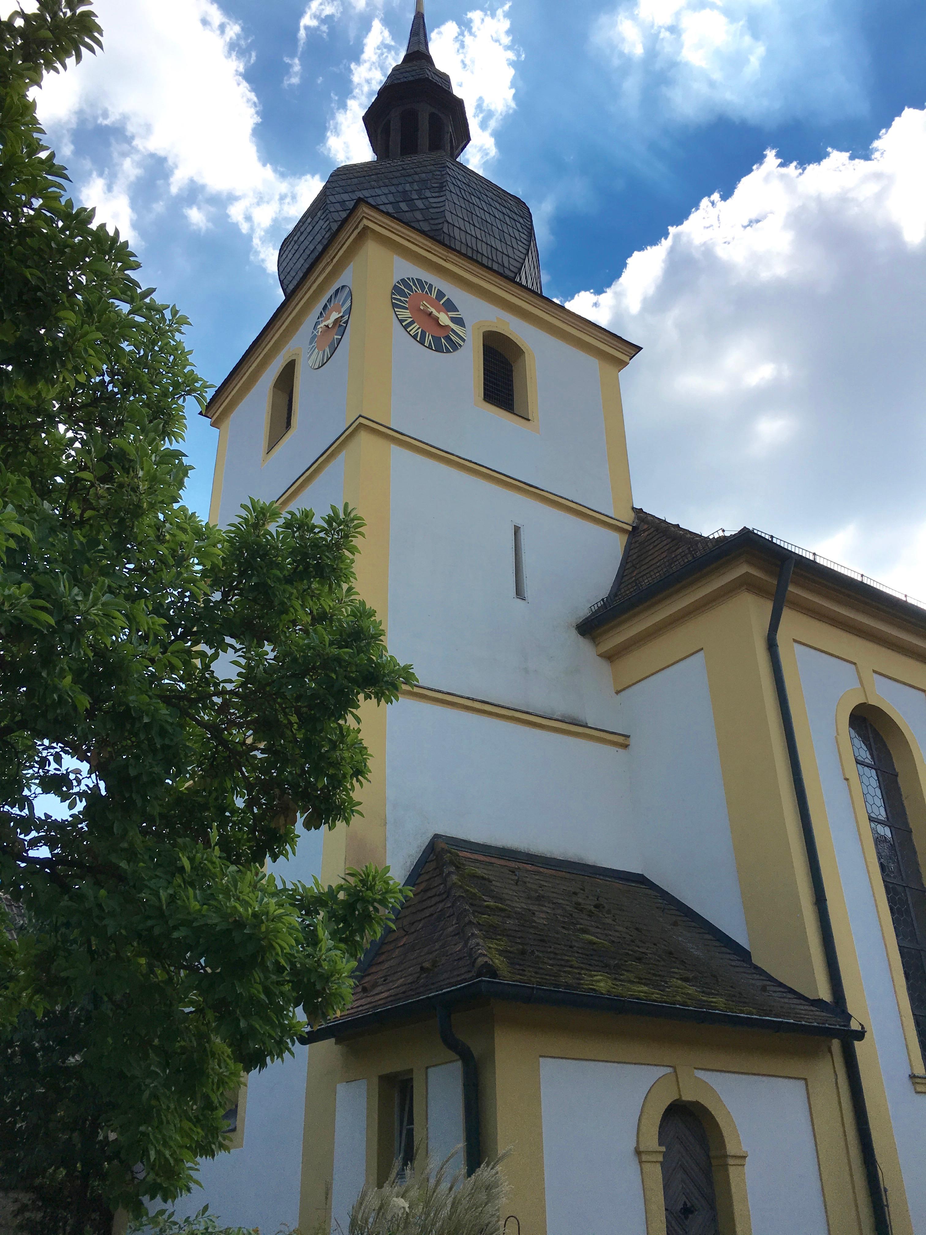 Evangelisch-lutherische Pfarrkirche St. Erhard