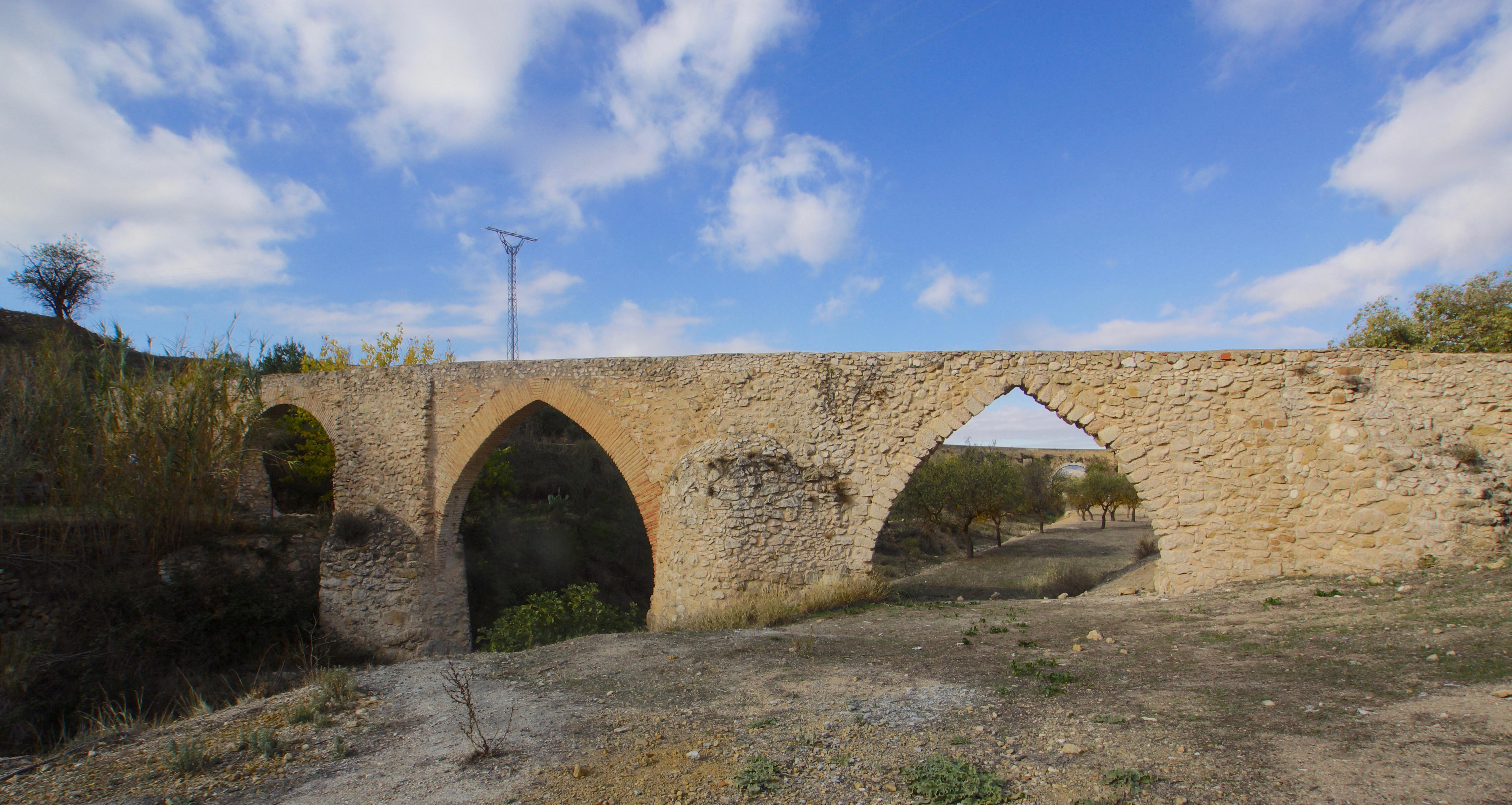 Acueducto de la Rambla dels Molins
