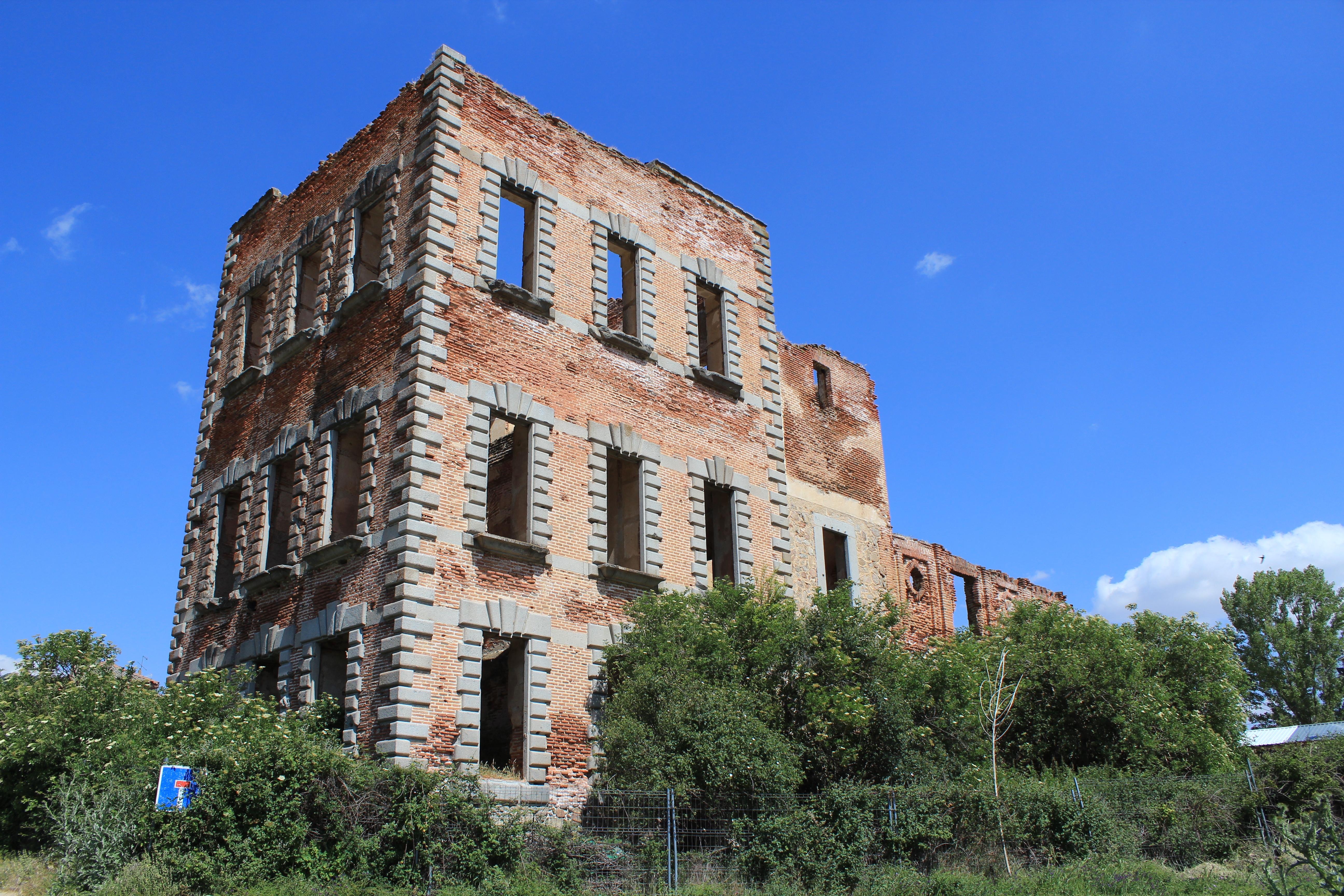 Ruinas del palacio Real de Valsain