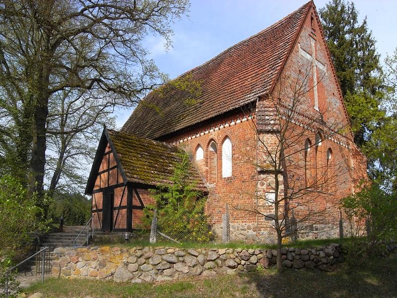 Kirche zu Kirch Rosin