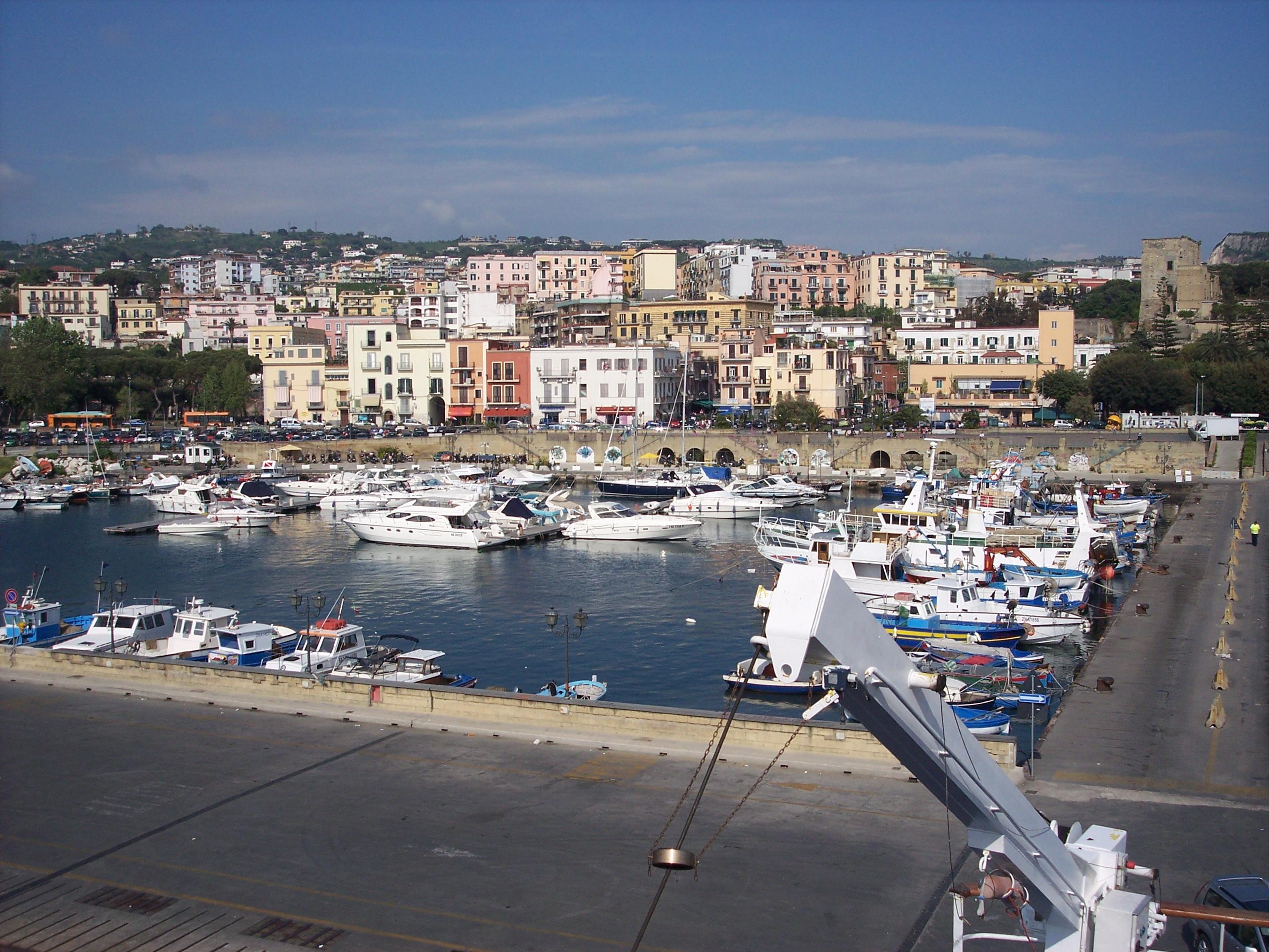 Porto di Pozzuoli