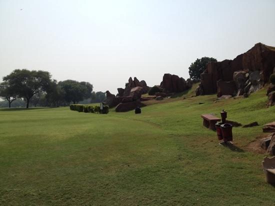 Qutub Golf Sahası