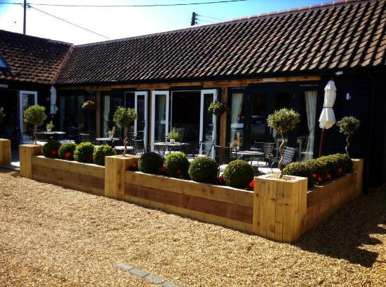 Hampton's Home and Garden