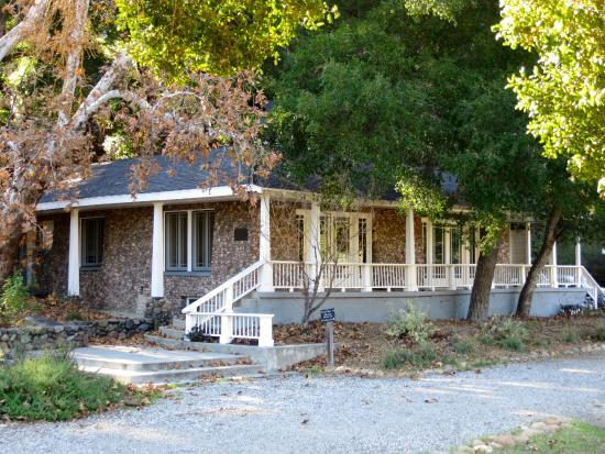 Peter Strauss Ranch