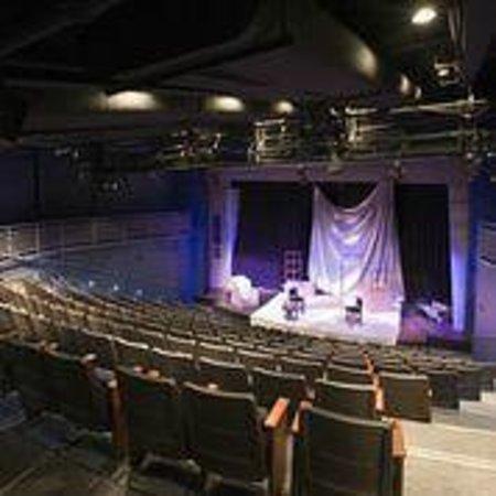 Wellfleet Harbor Actors Theater