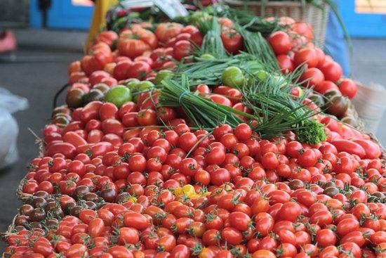 Queen's Park Farmers' Market