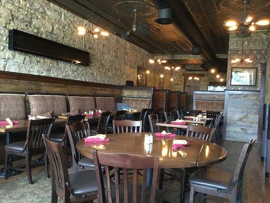 Pudges Bar