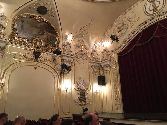 Showplace Icon Theatre