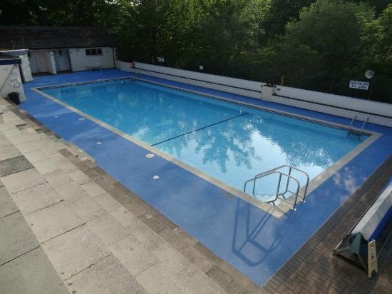 Ingleton Open Air Heated Pool