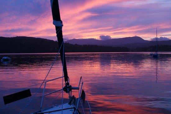 Sailing Dinner Cruises