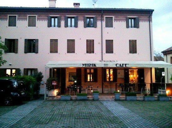 Mirik Cafe