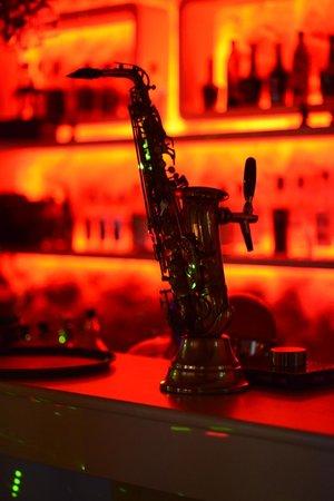 Yacht Point Lounge&Club Bar