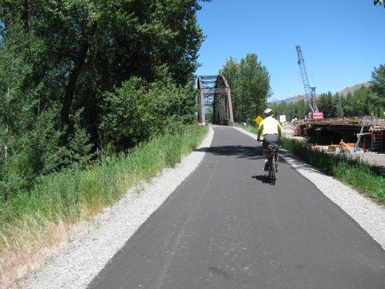 Wood River Trail