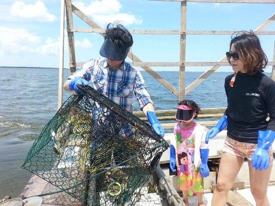 OBX Crabbing and Shrimping Charters