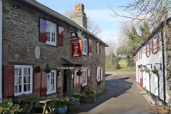 The Dolphin Inn Pub and B&B