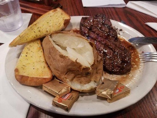 Duckworth's Grill & Taphouse Ballantyne