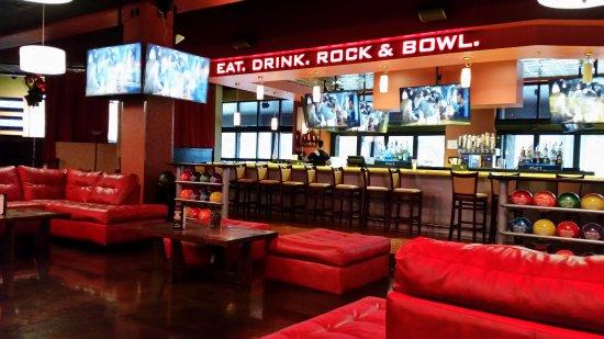 Frank's Theatres Cinebowl & Grill