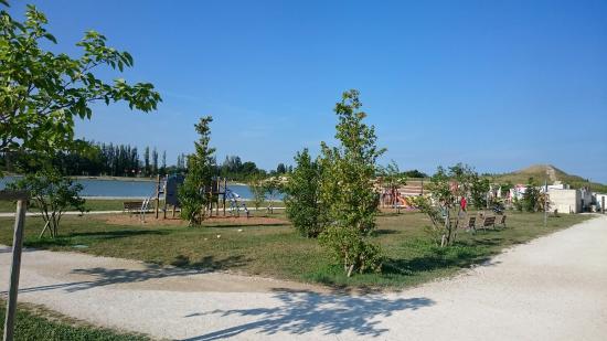 Lac de Monteux