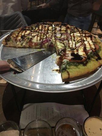 Beerhead Bar & Eatery