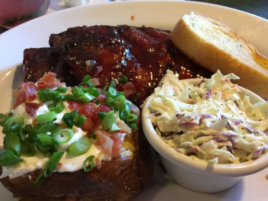 Smokey Bones Bar & Fire Grill - Lithonia