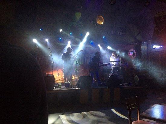 Fat Frogg Bar and Grill
