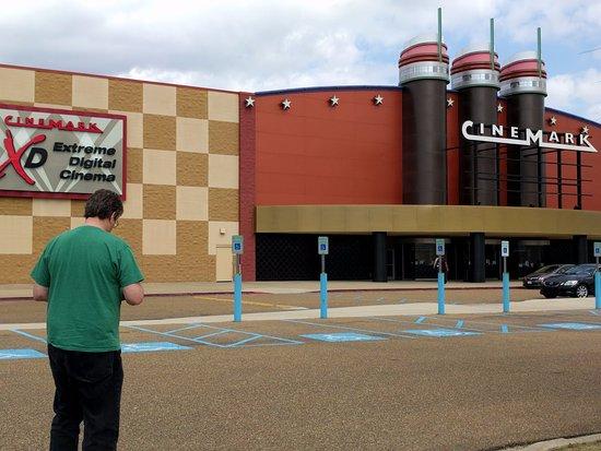 Cinemark Tinseltown
